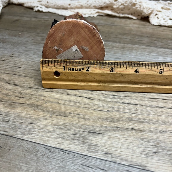 Santa Statue Sitting with 3 Bears on Top Christmas Holiday Decoration - Picture 10 of 12